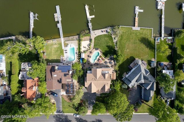 68 Seneca Place, Oceanport, NJ 07757