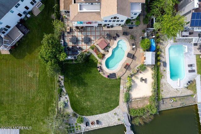 68 Seneca Place, Oceanport, NJ 07757