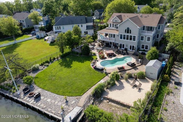 68 Seneca Place, Oceanport, NJ 07757