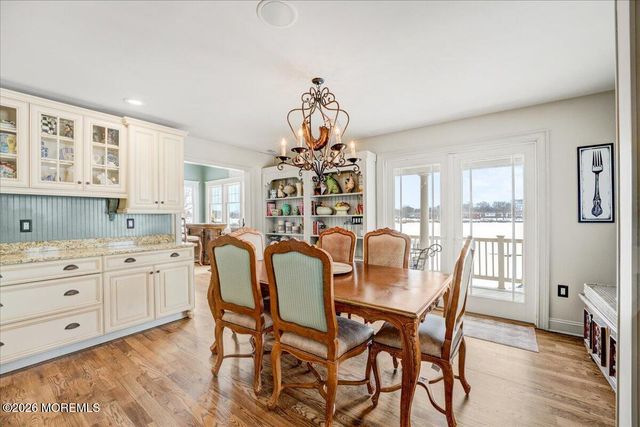 68 Seneca Place, Oceanport, NJ 07757