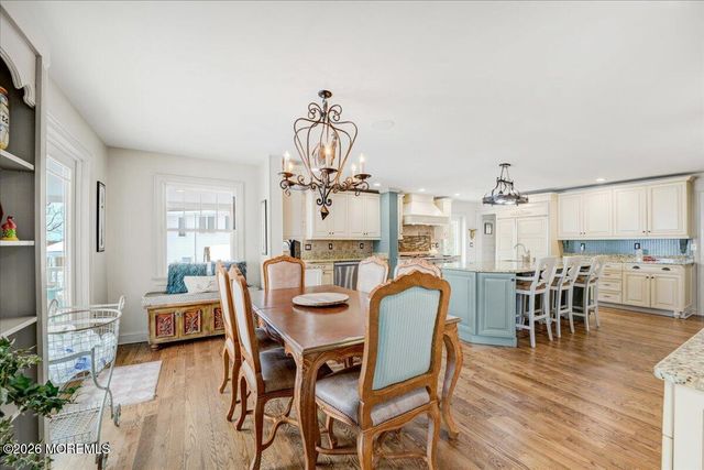 68 Seneca Place, Oceanport, NJ 07757