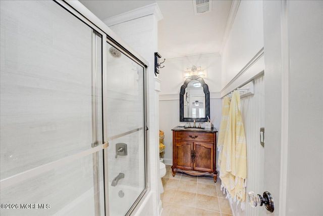 68 Seneca Place, Oceanport, NJ 07757