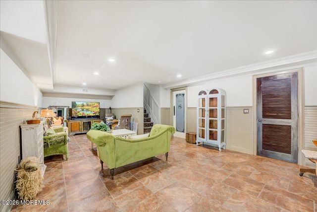 68 Seneca Place, Oceanport, NJ 07757