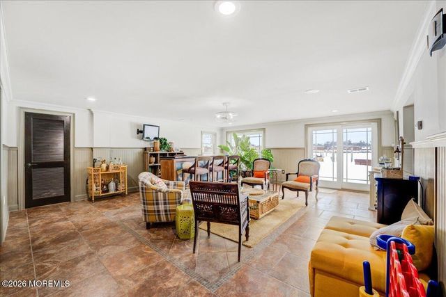 68 Seneca Place, Oceanport, NJ 07757