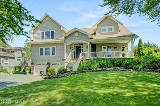 68 Seneca Place, Oceanport, NJ 07757