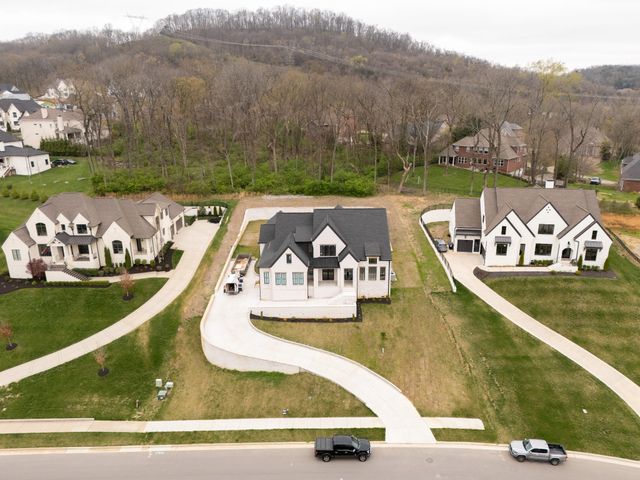 1586 Eastwood Dr, Brentwood, TN 37027