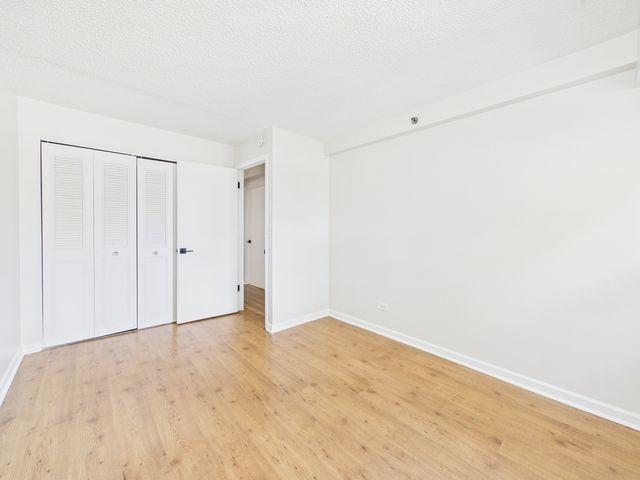 9514 W LAWRENCE Avenue 2406, Schiller Park, IL 60176