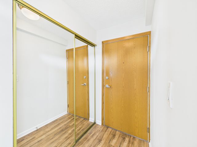 9514 W LAWRENCE Avenue 2406, Schiller Park, IL 60176