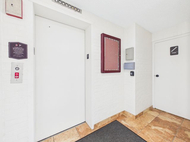 9514 W LAWRENCE Avenue 2406, Schiller Park, IL 60176