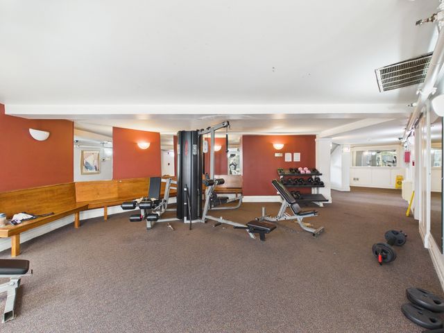 9514 W LAWRENCE Avenue 2406, Schiller Park, IL 60176