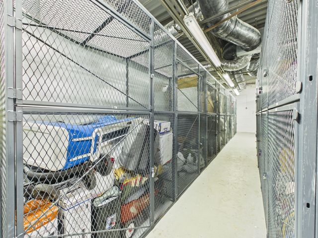 9514 W LAWRENCE Avenue 2406, Schiller Park, IL 60176