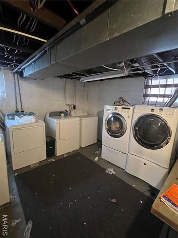 1712 Yale Avenue A, Richmond Heights, MO 63117