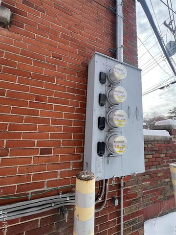 1712 Yale Avenue A, Richmond Heights, MO 63117