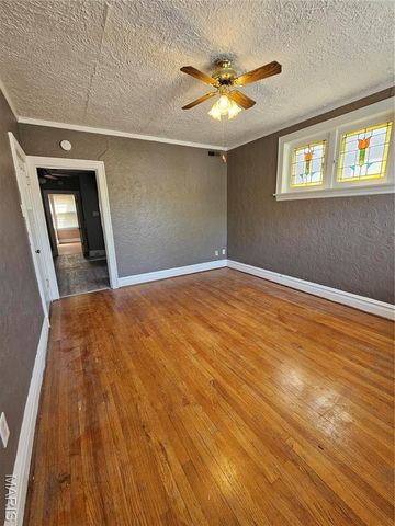 1712 Yale Avenue A, Richmond Heights, MO 63117