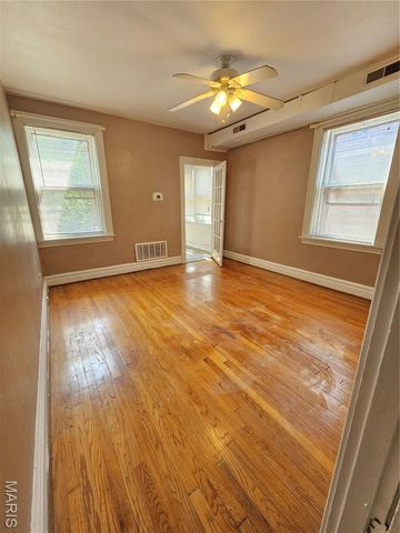 1712 Yale Avenue A, Richmond Heights, MO 63117