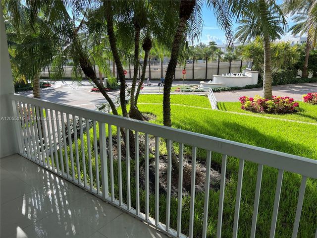10275 Collins Ave 112, Bal Harbour, FL 33154