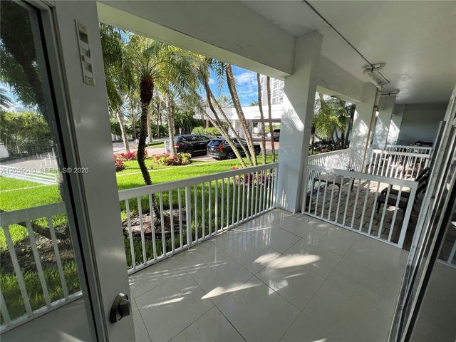 10275 Collins Ave 112, Bal Harbour, FL 33154
