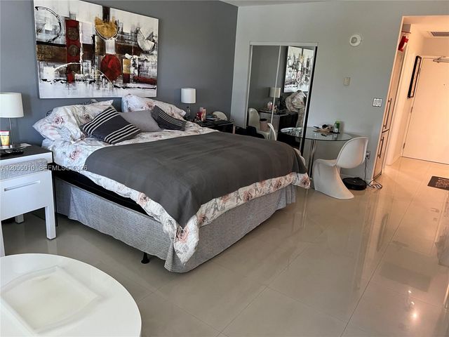 10275 Collins Ave 112, Bal Harbour, FL 33154