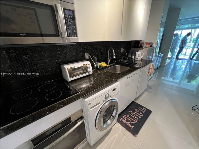 10275 Collins Ave 112, Bal Harbour, FL 33154