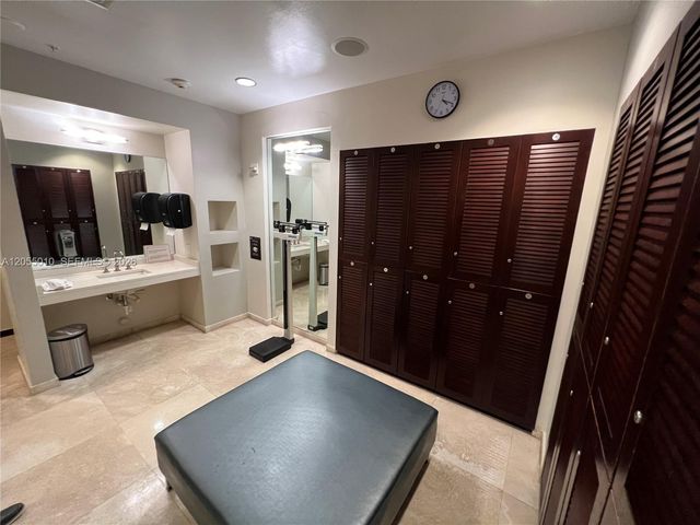 10275 Collins Ave 112, Bal Harbour, FL 33154