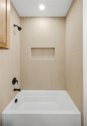 1804 Spoonbill Dr, Portland, TX 78374