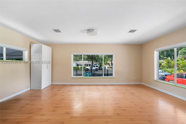 1600 NE 110th Ter 1600, Miami, FL 33161