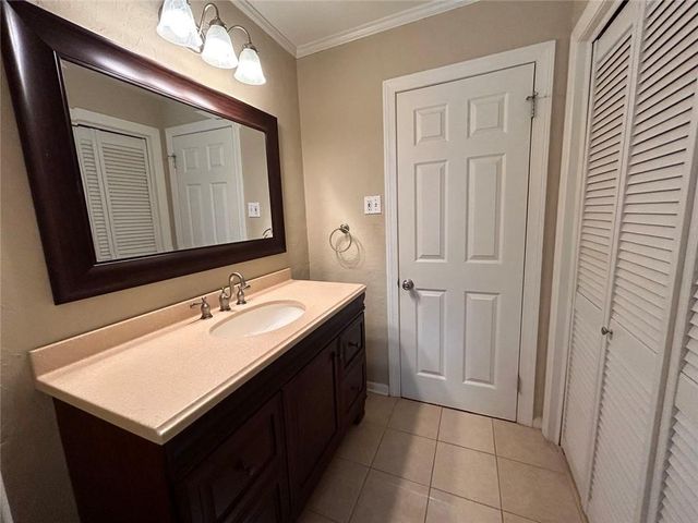 995 Melody Lane, Roswell, GA 30075