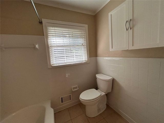 995 Melody Lane, Roswell, GA 30075
