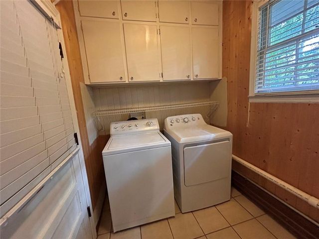 995 Melody Lane, Roswell, GA 30075