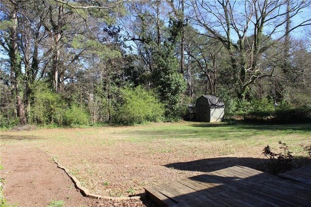 995 Melody Lane, Roswell, GA 30075