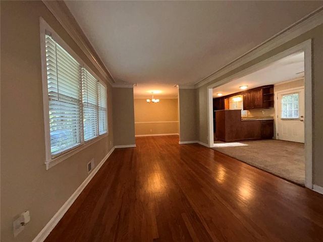 995 Melody Lane, Roswell, GA 30075