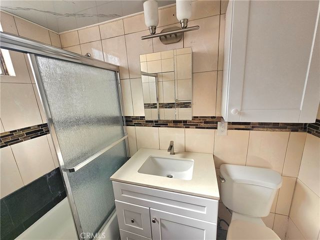 1651 E 42nd Street 1, Los Angeles, CA 90011