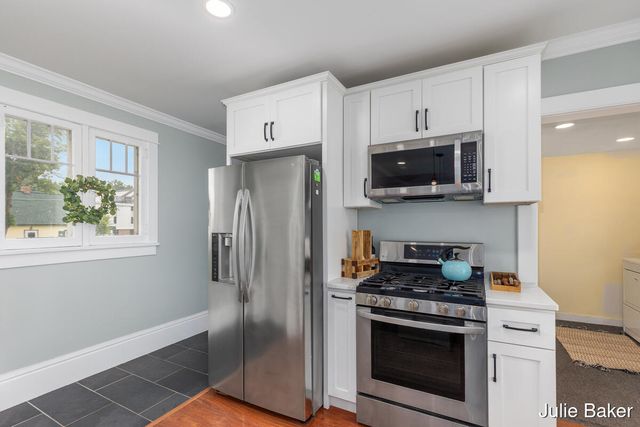 40 S Monroe Street Ne, Rockford City, MI 49341