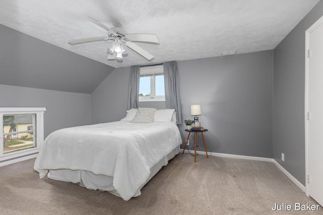 40 S Monroe Street Ne, Rockford City, MI 49341