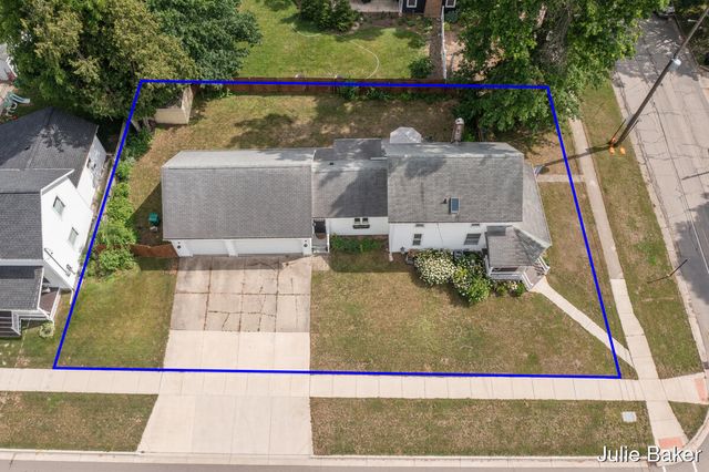 40 S Monroe Street Ne, Rockford City, MI 49341