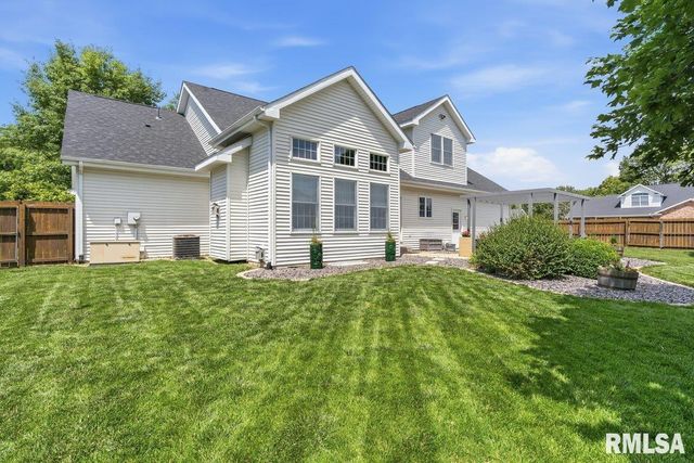 2010 STONEHAVEN Drive, Chatham, IL 62629