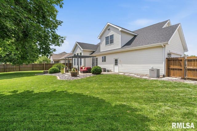 2010 STONEHAVEN Drive, Chatham, IL 62629