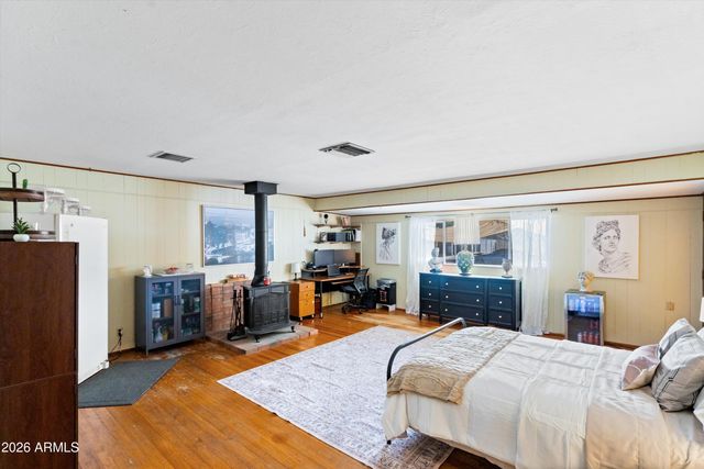 2214 W KEIM Drive, Phoenix, AZ 85015