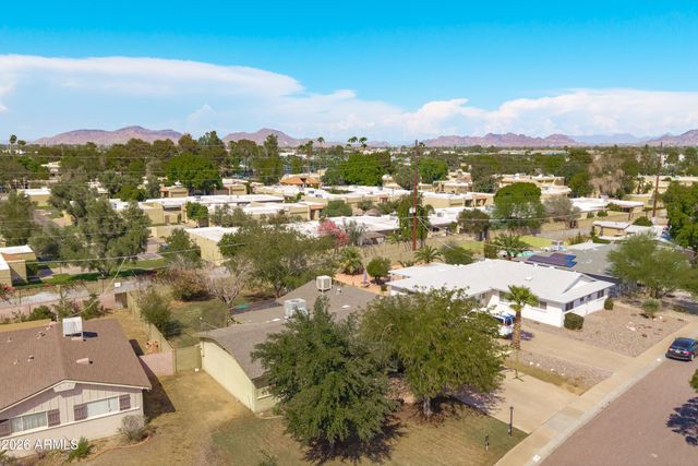 2214 W KEIM Drive, Phoenix, AZ 85015
