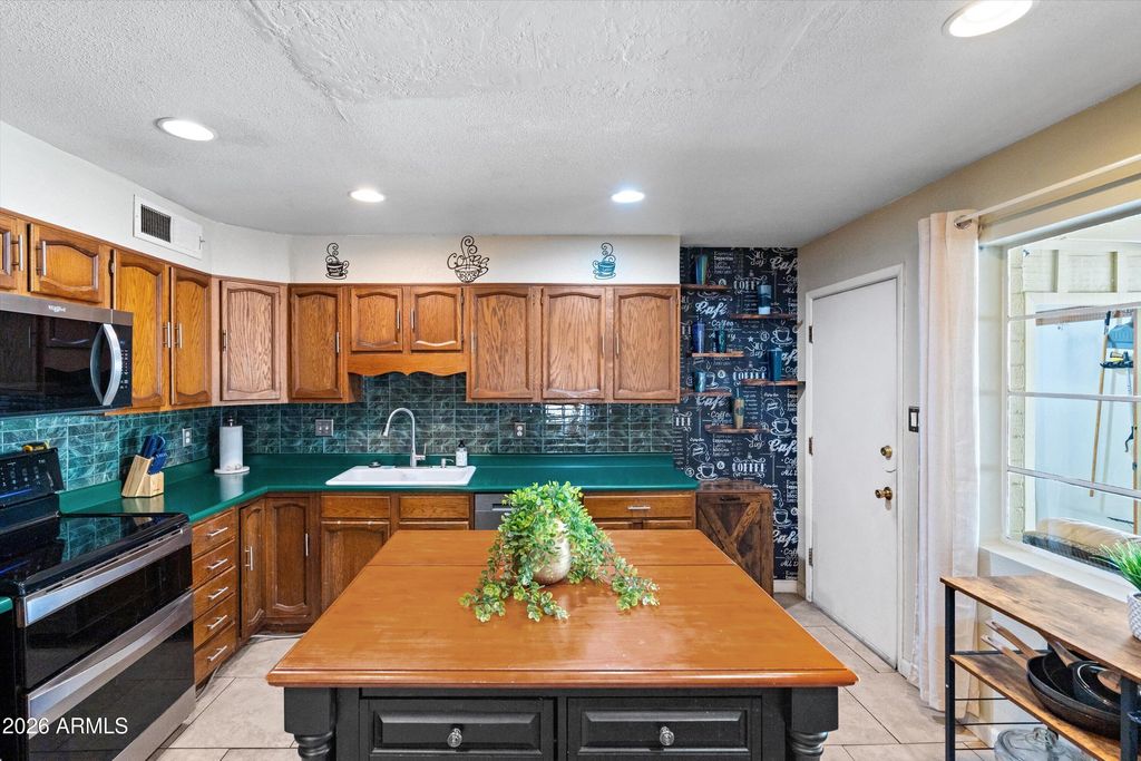 2214 W KEIM Drive, Phoenix, AZ 85015 — photo 2