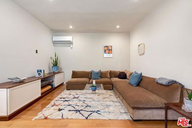 1345 N Hayworth Avenue 1, West Hollywood, CA 90046