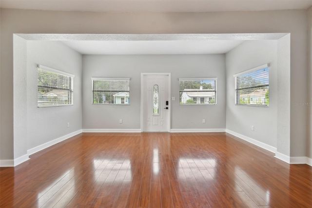 3901 N OLA AVENUE, Tampa, FL 33603