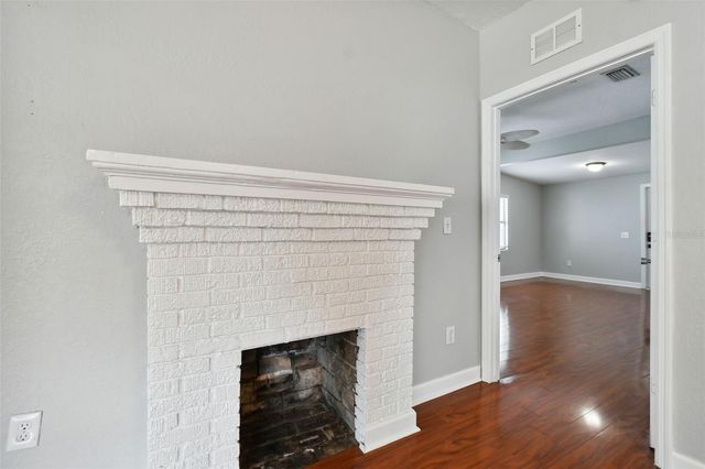 3901 N OLA AVENUE, Tampa, FL 33603