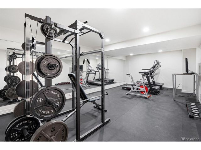 1744 Edgewater Pl, Longmont, CO 80504