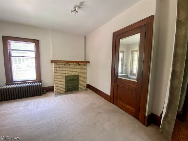 179 Oakdale Avenue, Akron, OH 44302