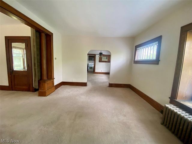 179 Oakdale Avenue, Akron, OH 44302