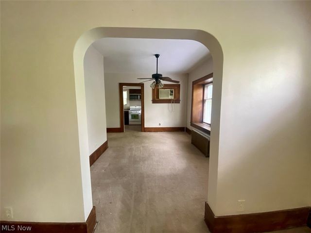 179 Oakdale Avenue, Akron, OH 44302