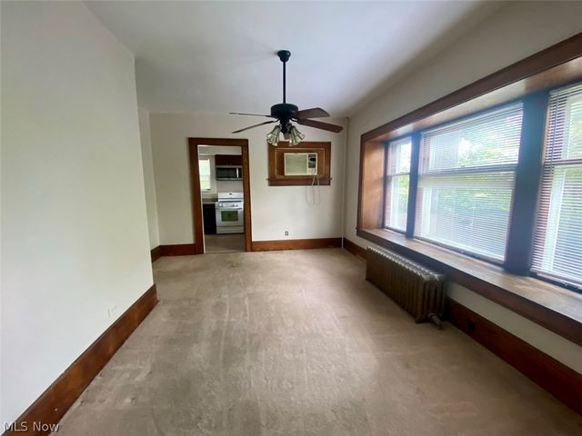 179 Oakdale Avenue, Akron, OH 44302