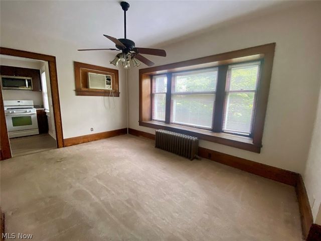 179 Oakdale Avenue, Akron, OH 44302