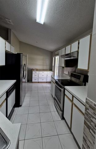 2240 STONEHEDGE LOOP, Kissimmee, FL 34743